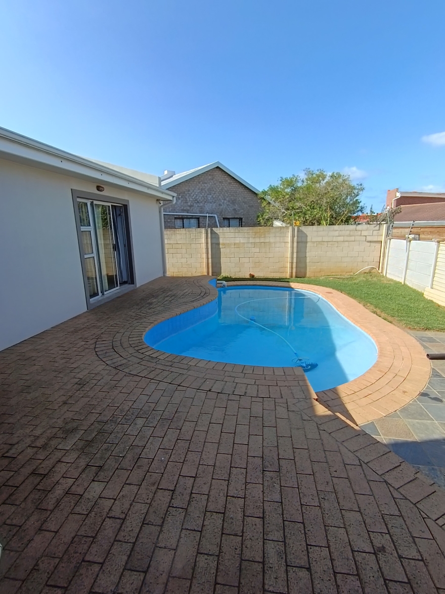 3 Bedroom Property for Sale in Noorsekloof Eastern Cape